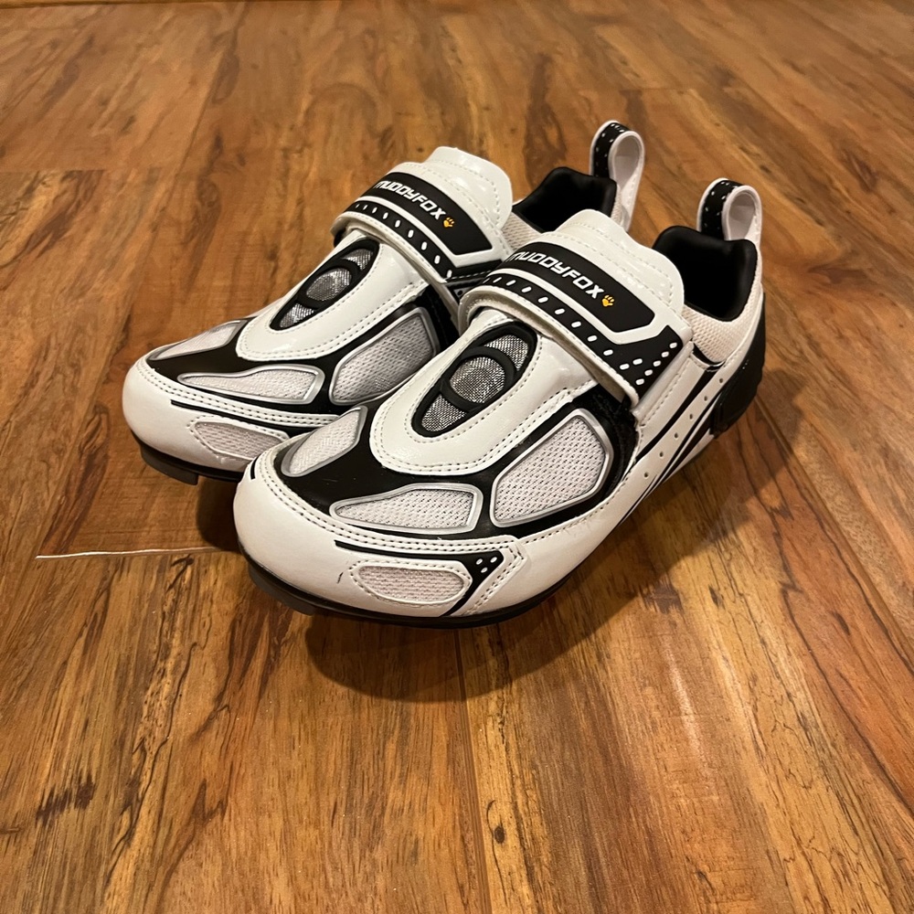 Cycling shoes Peleton